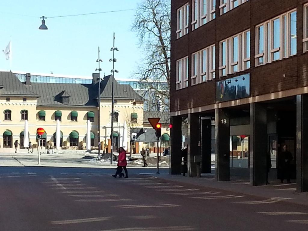 Vandrarhem Uppsala Centralstation Exterior photo